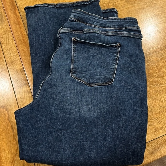 a.n.a.  High Rise Flare Jeans - Picture 3 of 5